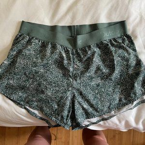 Outdoor Voices Relay Shorts 3'